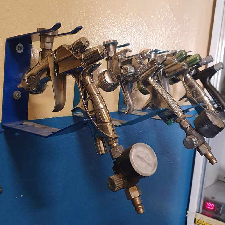 Aerografi professionali Sata Jet e Iwata di Pininfarina