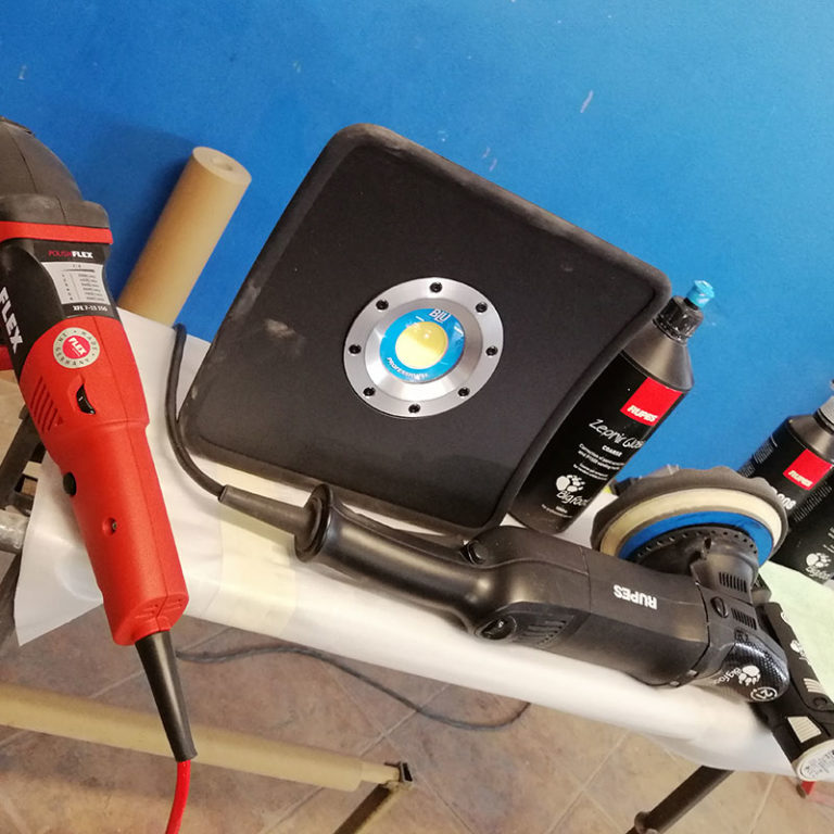 Lampada Scangripp e lucidatrice rotorbitale Flex