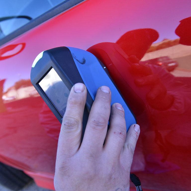Lettura del colore con Spettrofotometro direttammente sulla carrozzeria
